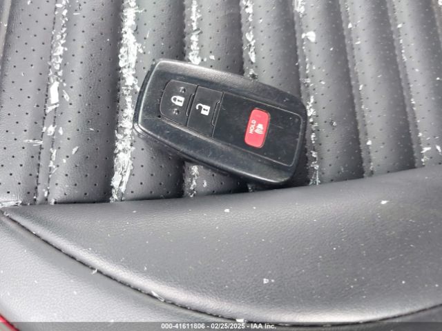 2T3RWRFV2LW077305 Toyota Rav4 Hybrid Xle