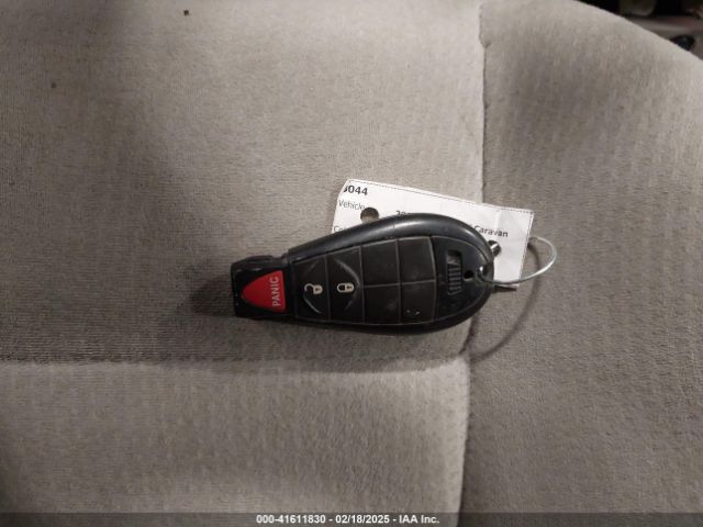 2C4RDGBG1FR614004 Dodge Grand Caravan Se