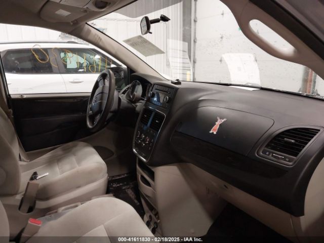 2C4RDGBG1FR614004 Dodge Grand Caravan Se