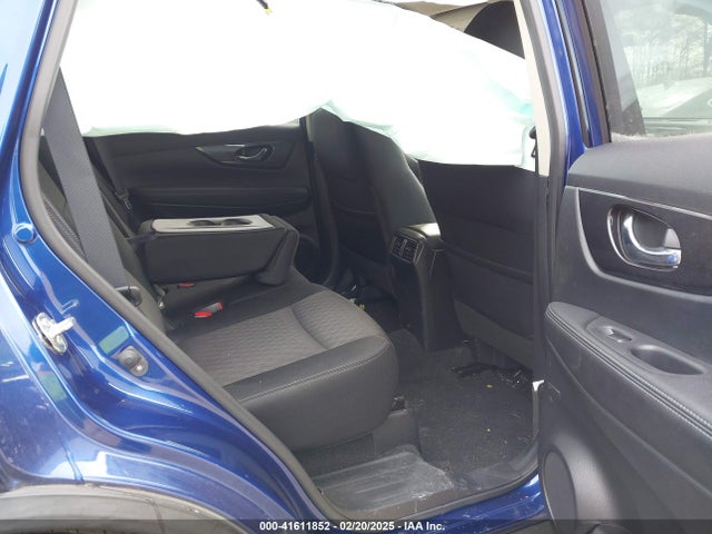 JN8AT2MV2JW305810 Nissan ROGUE SV