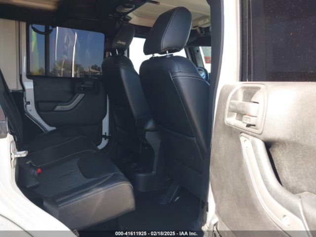1C4BJWDG0FL572029 Jeep Wrangler Unlimited Freedom Edition