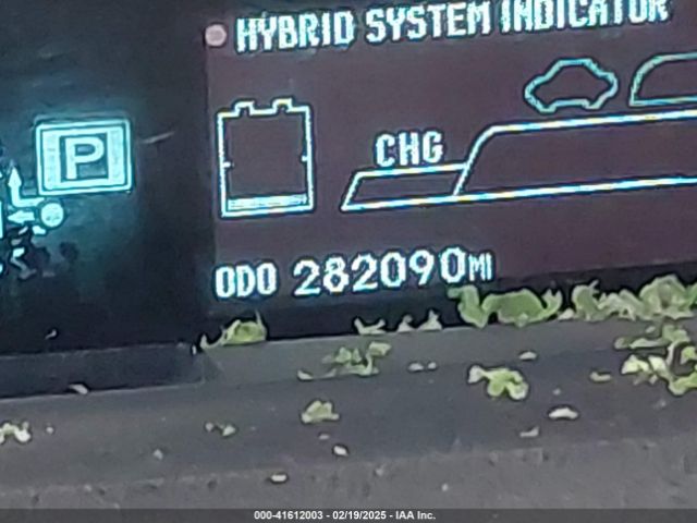 JTDKN3DU2F1938125 Toyota Prius Two
