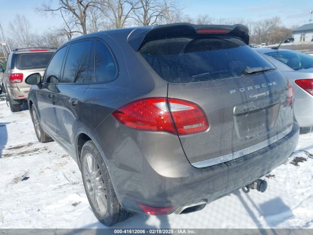 2012 PORSCHE CAYENNE WP1AB2A28CLA45683 Photo 2