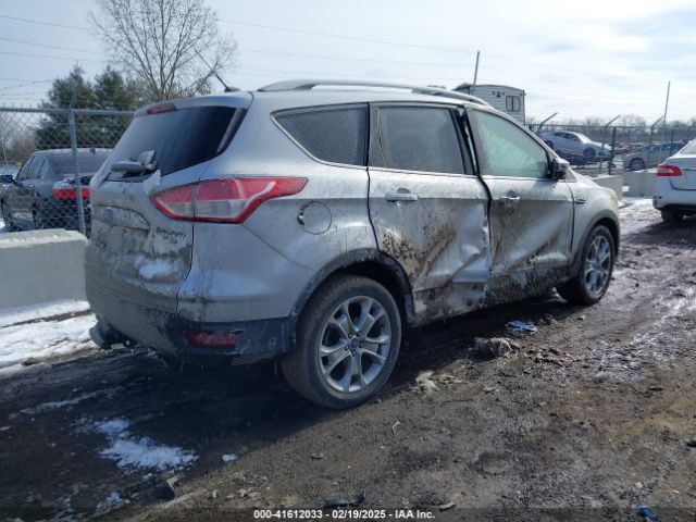 1FMCU9J92FUC34205 Ford Escape Titanium