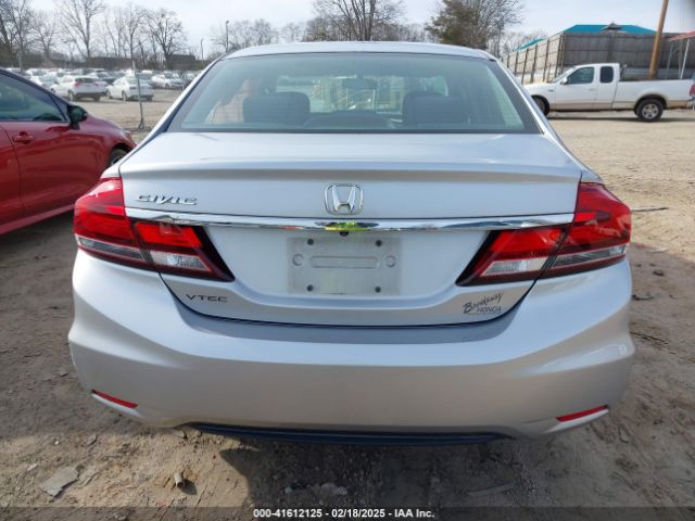 2HGFB2F7XFH550560 Honda CIVIC SE
