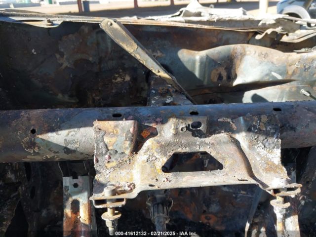 2024 CHEVROLET SILVERADO 1500 3GCUDFE86RG168743 Photo 6