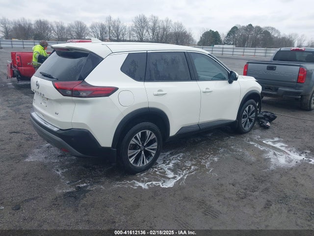 JN8AT3BA6MW012146 Nissan Rogue Sv Fwd