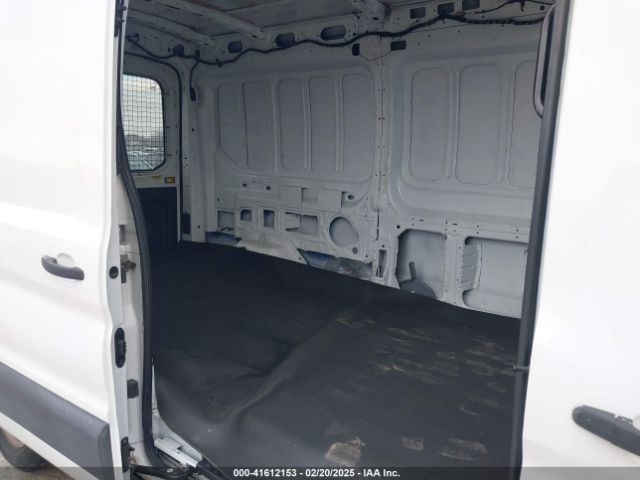 1FTYE2CMXHKA21372 Ford Transit-150