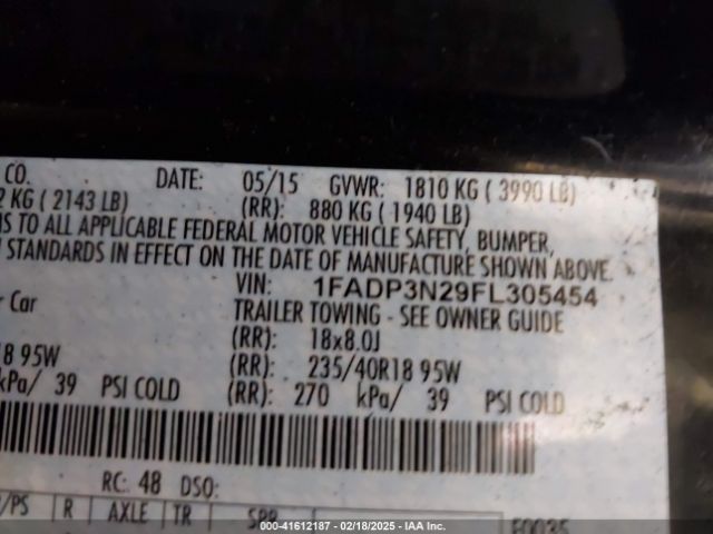 1FADP3N29FL305454 Ford Focus Titanium