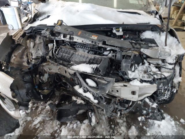 1FMCU9HD3JUA15160 Ford ESCAPE SEL
