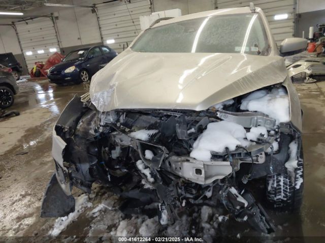 1FMCU9HD3JUA15160 Ford ESCAPE SEL