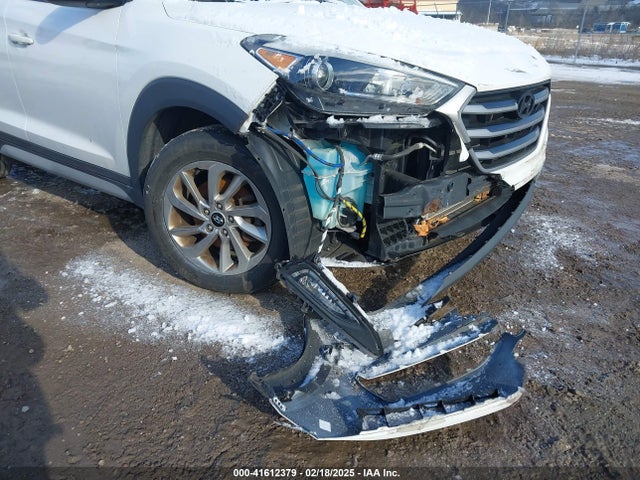 KM8J33A42JU717147 Hyundai TUCSON SEL