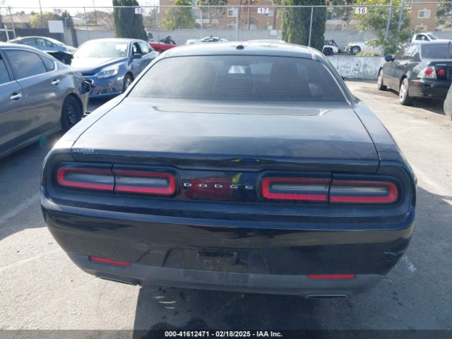 2C3CDZAG9FH913074 Dodge Challenger Sxt