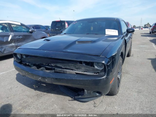 2C3CDZAG9FH913074 Dodge Challenger Sxt