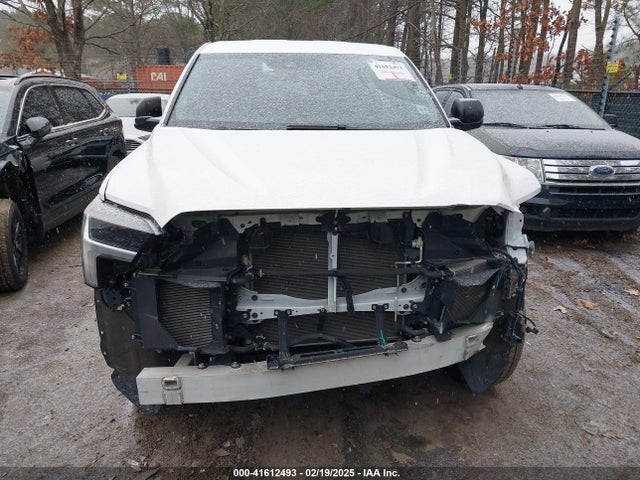 Toyota Tundra Sr 2022 5TFKB5AB5NX017956 Image 13