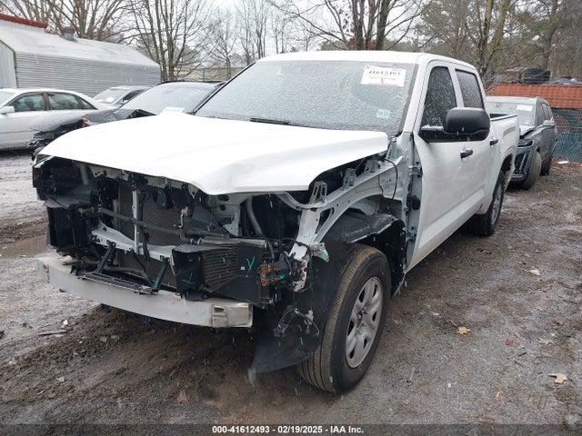 Toyota Tundra Sr 2022 5TFKB5AB5NX017956 Image 2