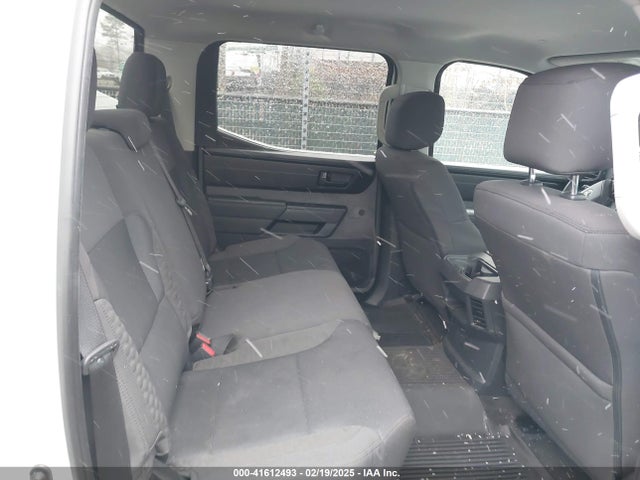Toyota Tundra Sr 2022 5TFKB5AB5NX017956 Image 8