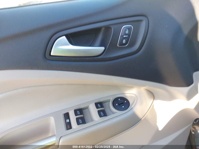 1FMCU0GD0JUA87303 Ford ESCAPE SE