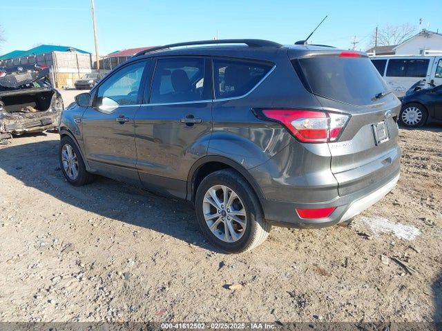 1FMCU0GD0JUA87303 Ford ESCAPE SE