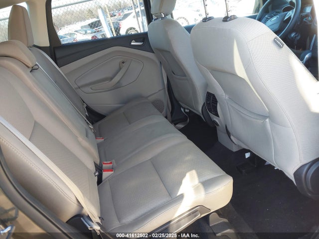 1FMCU0GD0JUA87303 Ford ESCAPE SE