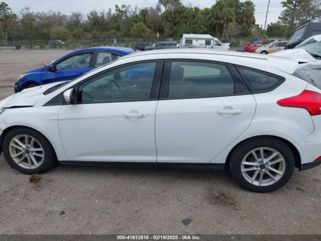 1FADP3K26FL328517 Ford FOCUS SE