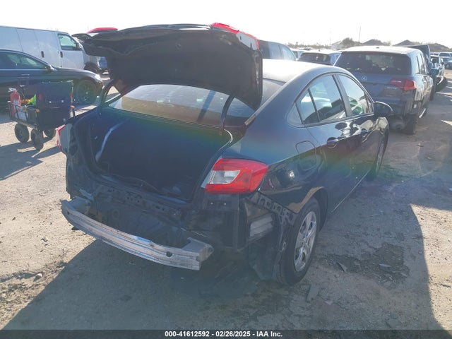 1G1BC5SM5G7274852 Chevrolet Cruze Ls Auto