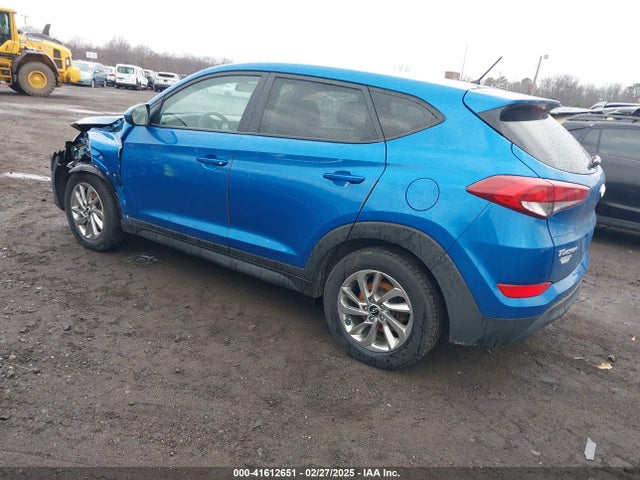 Hyundai TUCSON SE 2018 KM8J2CA46JU776088 Image 3