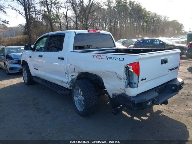 5TFDY5F18KX866854 Toyota Tundra Trd Pro 5.7l V8