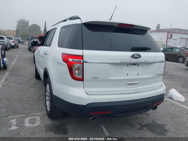 Ford EXPLORER XLT 2015 1FM5K7D87FGB26571 Image 3
