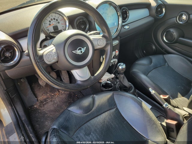 2009 MINI COOPER WMWMF33589TU73548 Photo 5