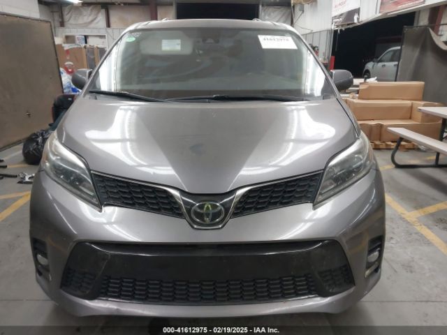 5TDXZ3DC9KS998790 Toyota Sienna Se 8 Passenger