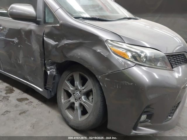 5TDXZ3DC9KS998790 Toyota Sienna Se 8 Passenger