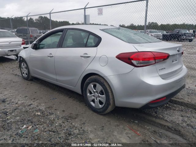 3KPFL4A72JE186105 KIA FORTE LX