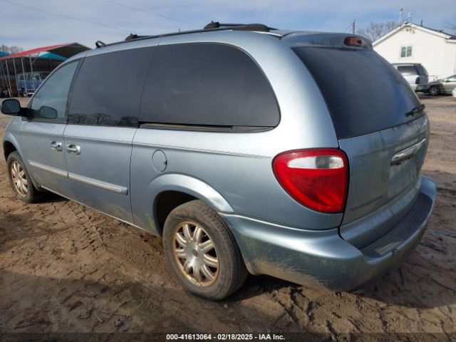 2006 CHRYSLER TOWN & COUNTRY 2A4GP54L56R651824 Photo 2