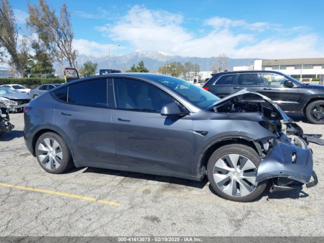 7SAYGAEEXNF381389 Tesla Model Y Long Range Dual Motor All-wheel Drive