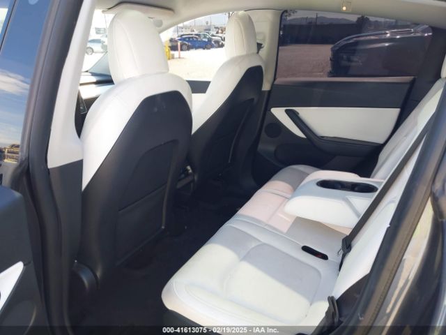 7SAYGAEEXNF381389 Tesla Model Y Long Range Dual Motor All-wheel Drive