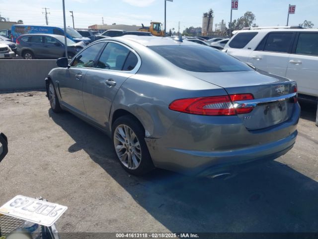 2013 JAGUAR XF SAJWA0E74D8S91723 Photo 2