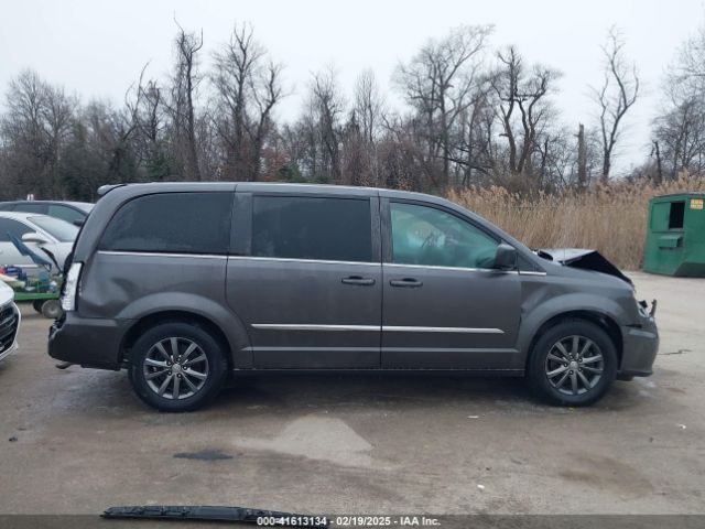 2C4RC1HG3FR578324 Chrysler Town & Country S