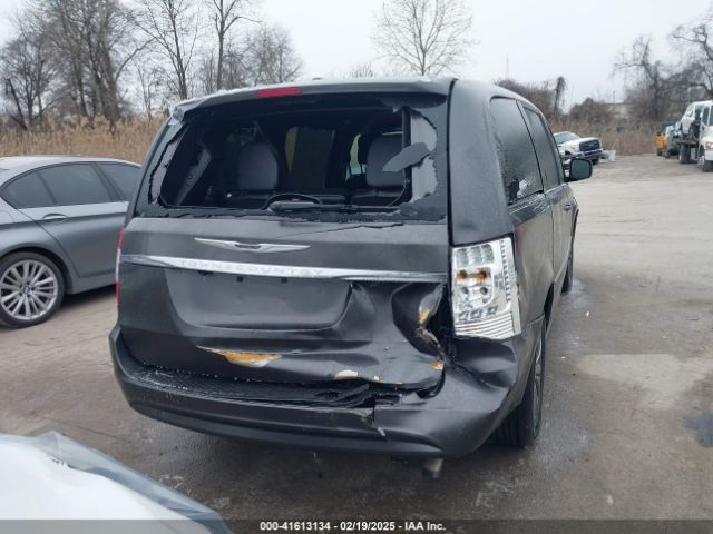 2C4RC1HG3FR578324 Chrysler Town & Country S
