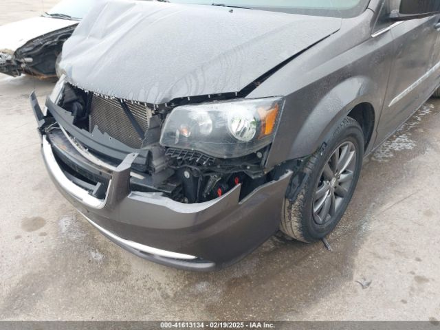 2C4RC1HG3FR578324 Chrysler Town & Country S