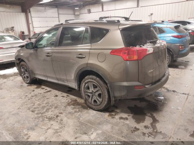 2T3BFREV3EW140059 Toyota RAV4 LE