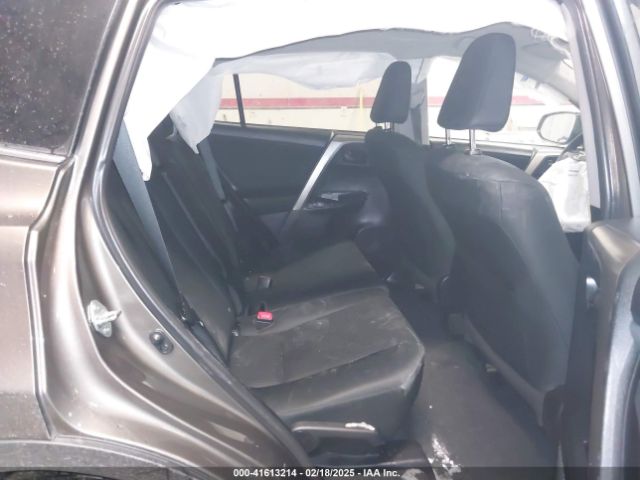 2T3BFREV3EW140059 Toyota RAV4 LE