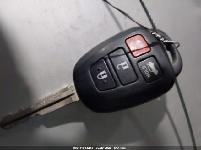 4T1BF1FKXEU306754 Toyota CAMRY LE