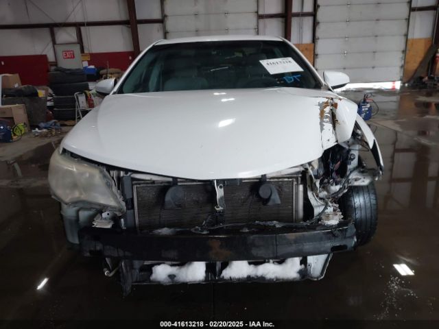 4T1BF1FKXEU306754 Toyota CAMRY LE