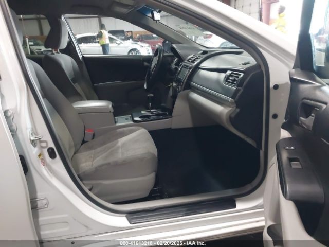 4T1BF1FKXEU306754 Toyota CAMRY LE