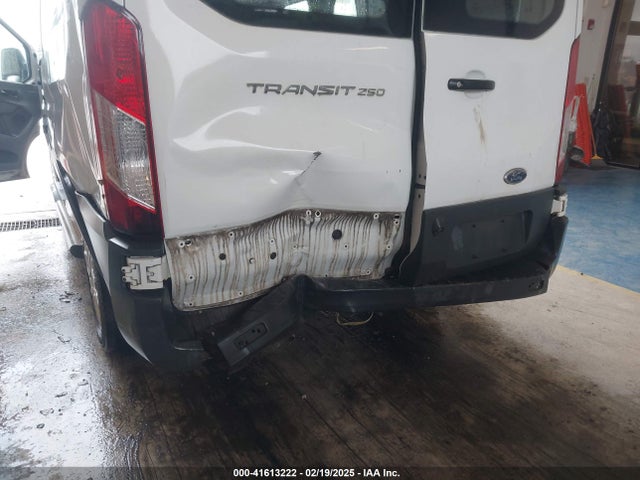 1FTYR1ZM2JKB17525 Ford Transit-250