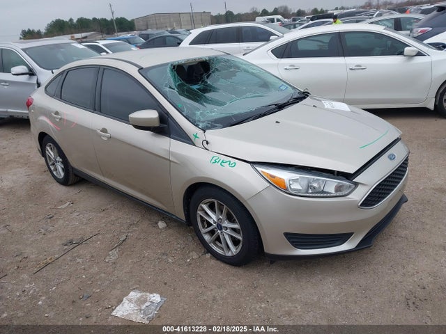 1FADP3F27JL295790 Ford FOCUS SE