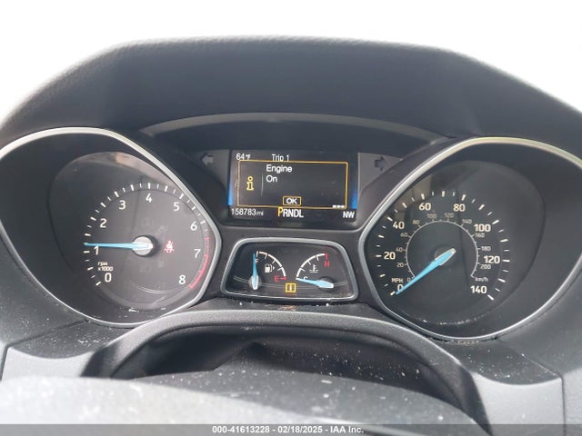 1FADP3F27JL295790 Ford FOCUS SE