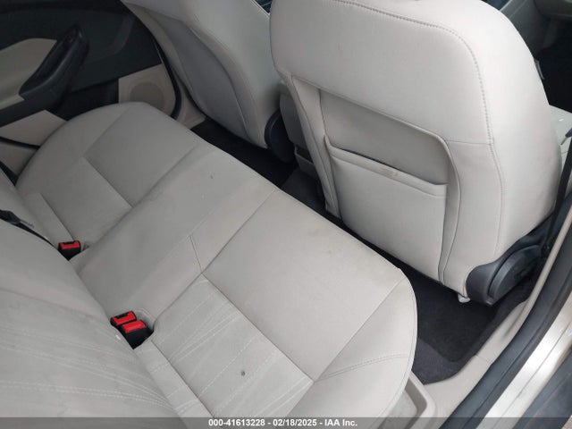 1FADP3F27JL295790 Ford FOCUS SE