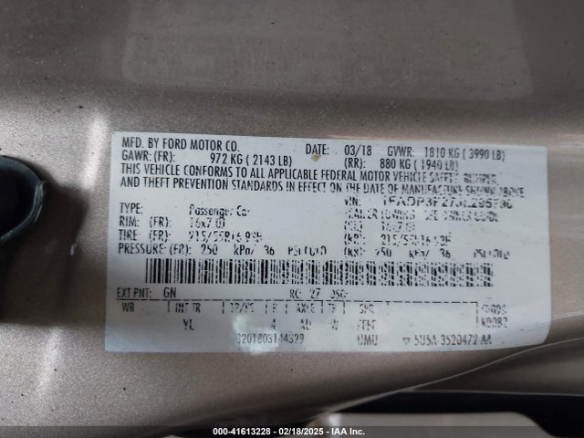 1FADP3F27JL295790 Ford FOCUS SE